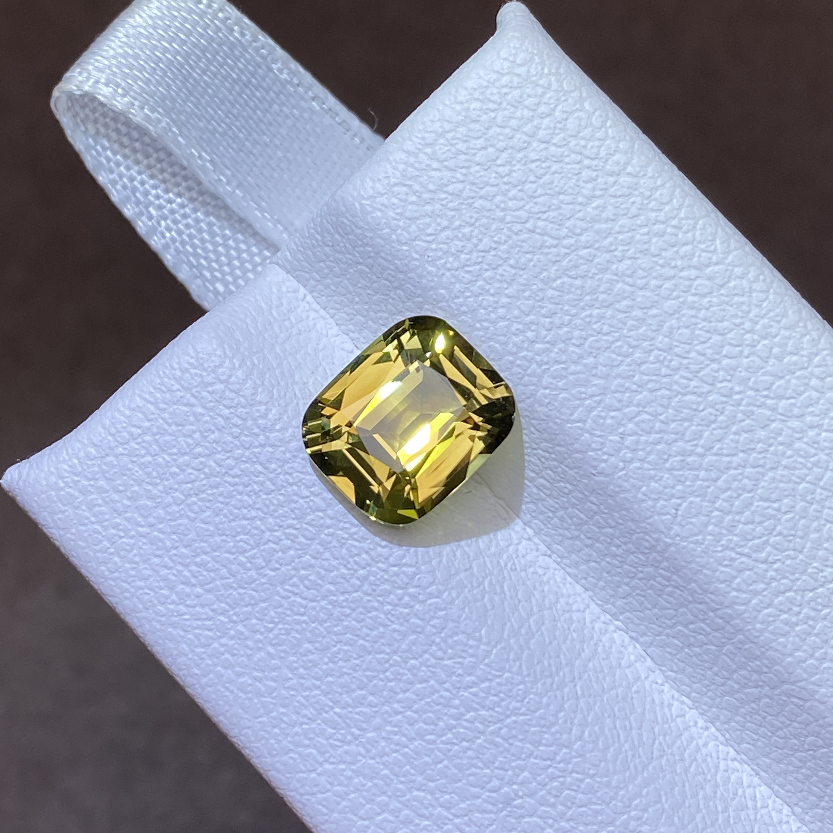 25B078 金绿宝石 3.06克拉