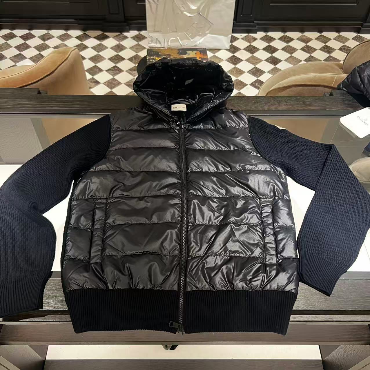 未使用 MONCLER 盟可睐 25男士加衬羊毛戴帽拉链开衫cardigan 