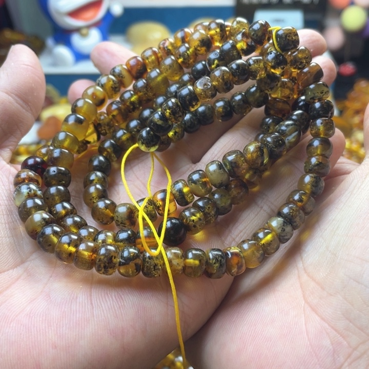 琥珀珠宝奇石未镶嵌