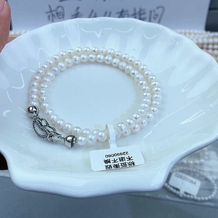 未镶嵌淡水珍珠颈饰