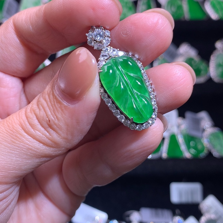 【闪购商品】银S925镶嵌挂件翡翠