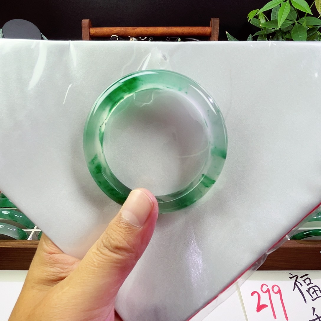 未镶嵌手镯石英质玉55.5