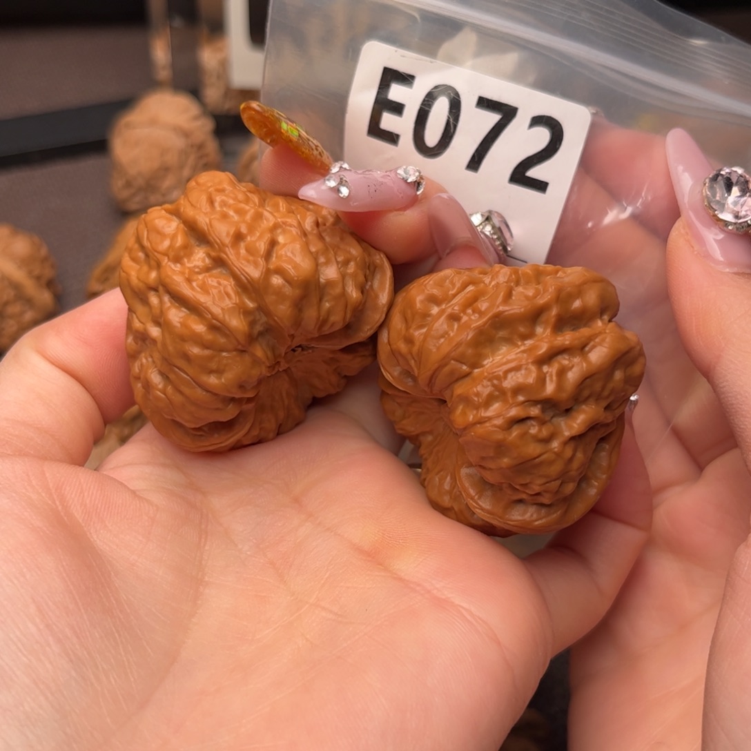 文玩核桃把件毕业肉蛙45