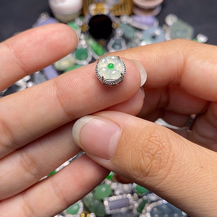 翡翠裸石翡翠1111111