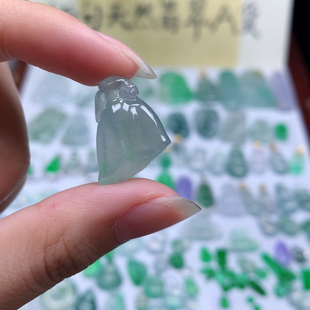 翡翠裸石缅甸天然A货翡翠冰种莲蓬