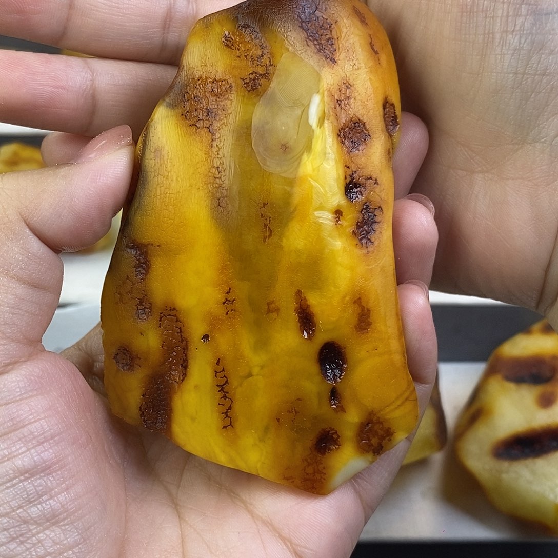 五***香定制琥珀未镶嵌569999无事牌