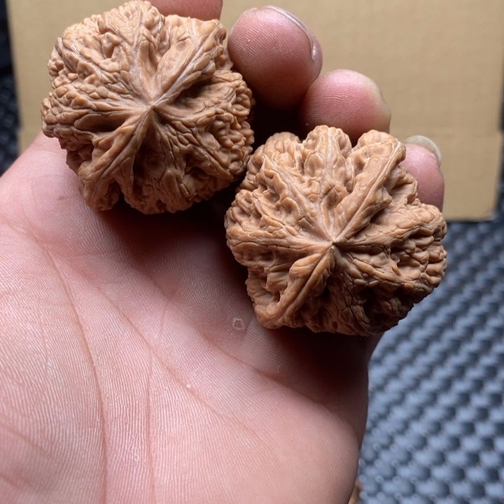 吊坠文玩核桃文玩核桃大粗筋，
