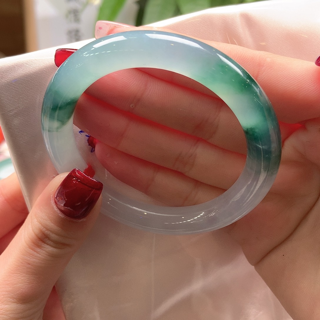 翡翠未镶嵌手镯冰绿半山水12号