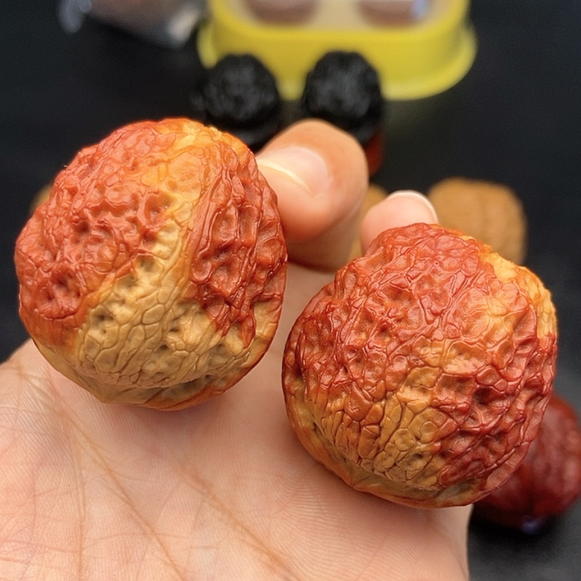 【闪购商品】把件文玩核桃38尺牡丹绣球49,1克