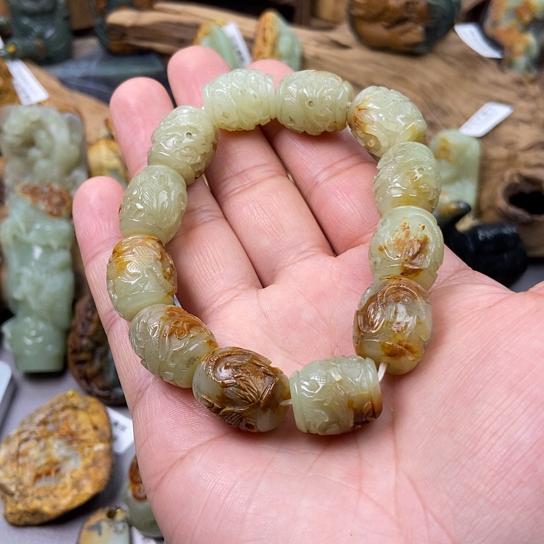岫岩河磨玉（透闪石质玉）手串未镶嵌6****0