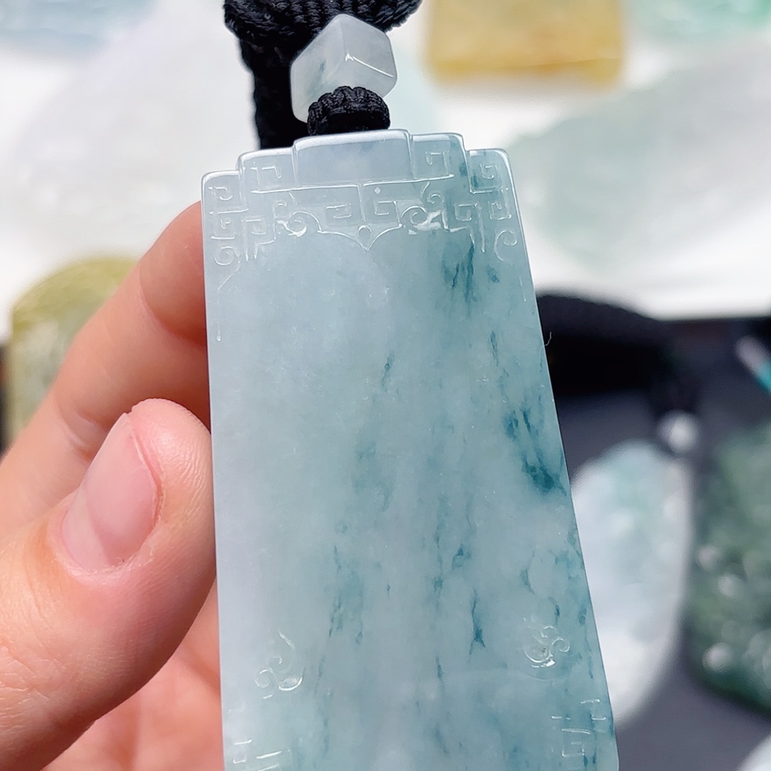 跳***马翡翠未镶嵌颈饰无事牌