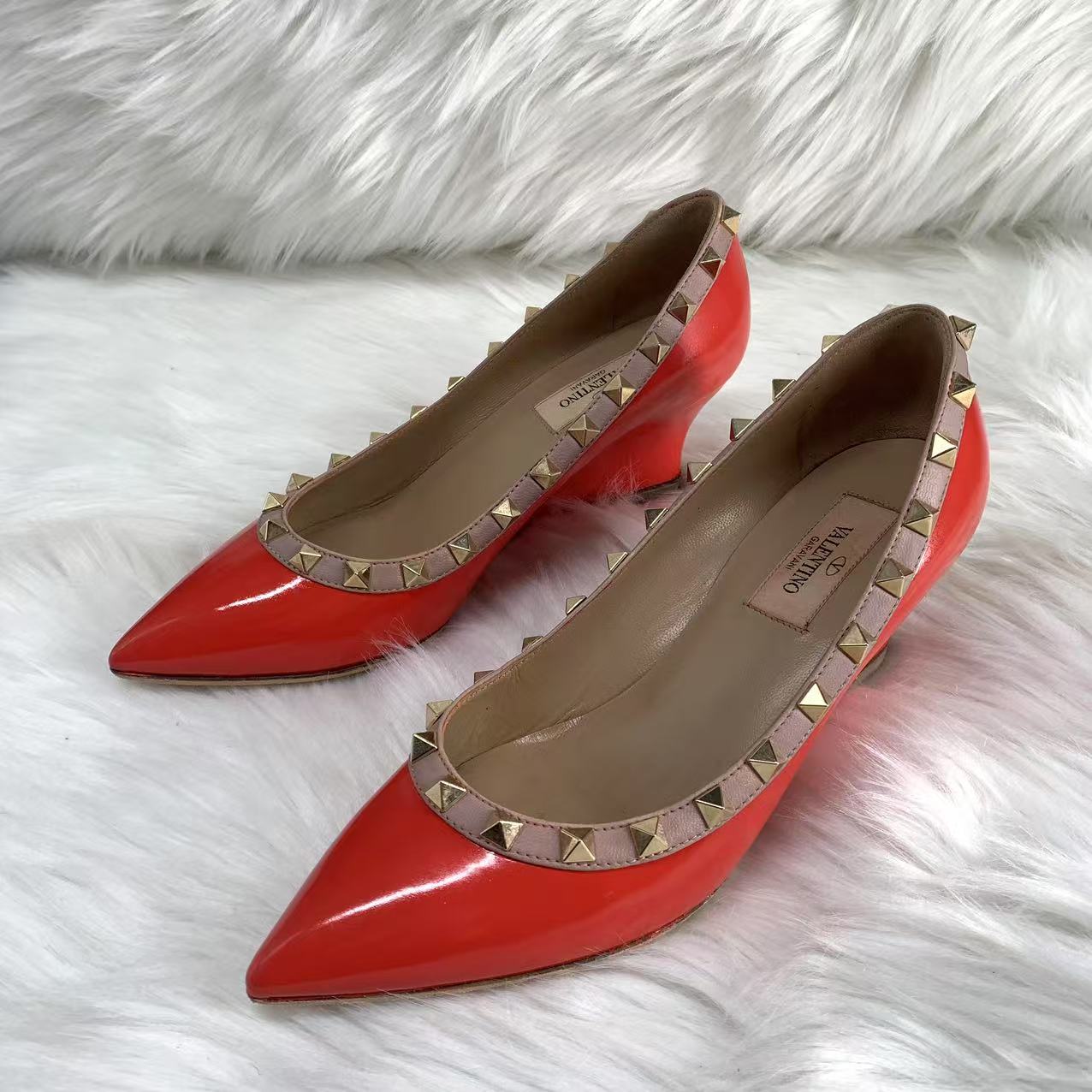 95新 Valentino/华伦天奴 36码/Seven精选 红色铆钉高跟鞋xxs776 