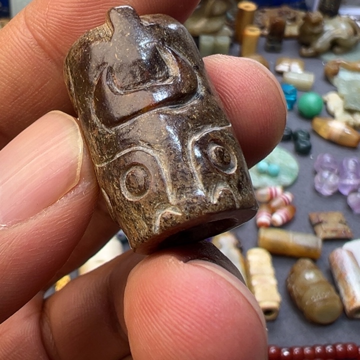 摆件摆件……………………