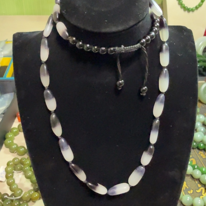 和田玉颈饰未镶嵌