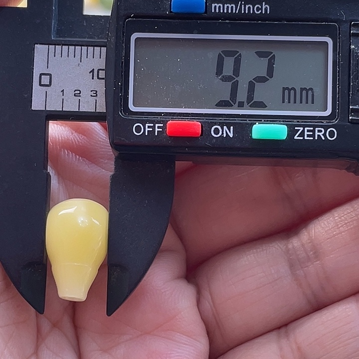 未镶嵌蜜蜡裸石25号