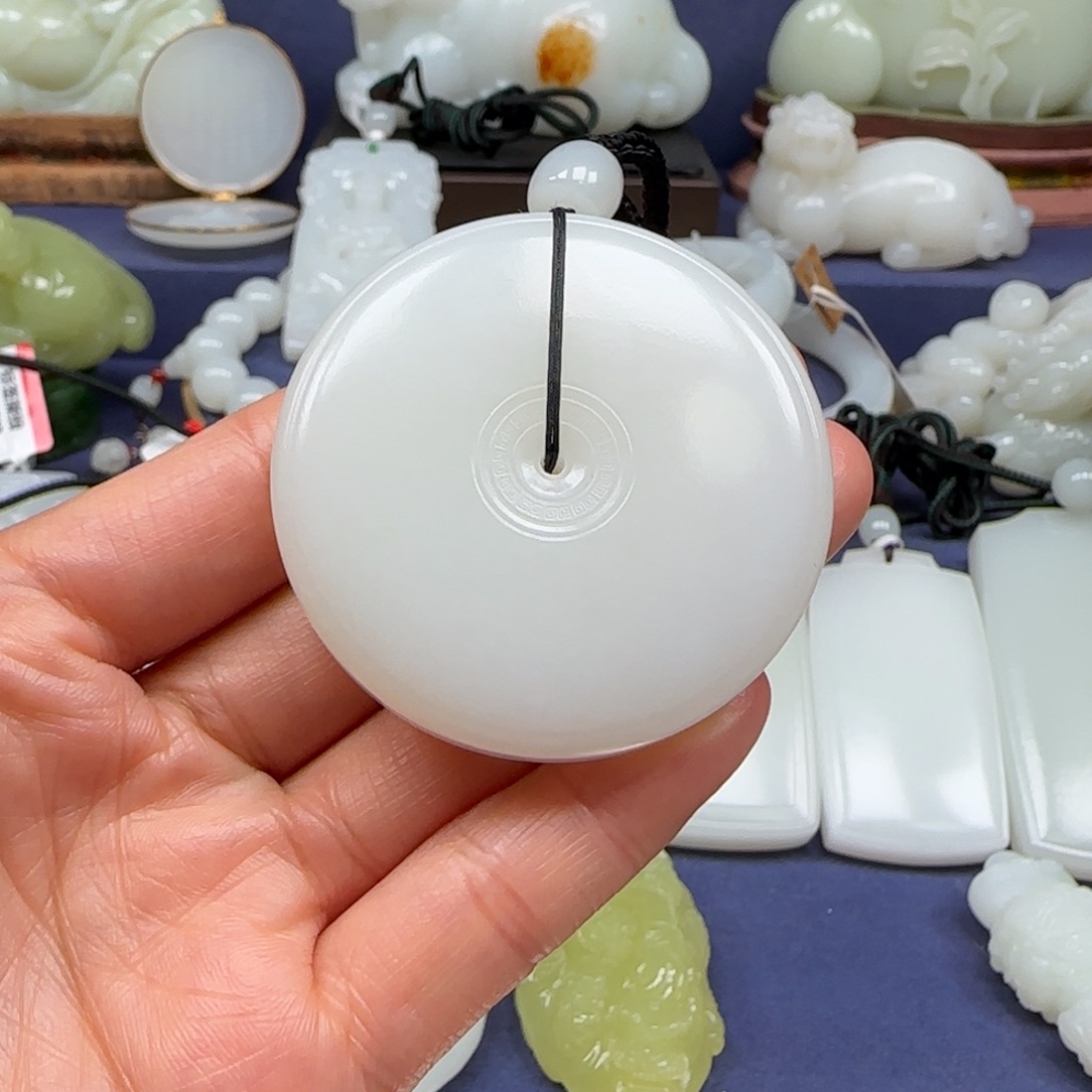 @***人和田玉未镶嵌挂件