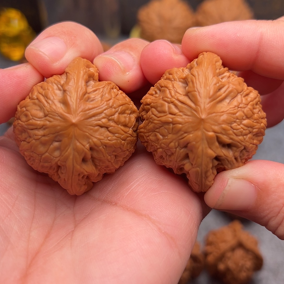 文玩核桃把件42精品毕业粗棱铁锤