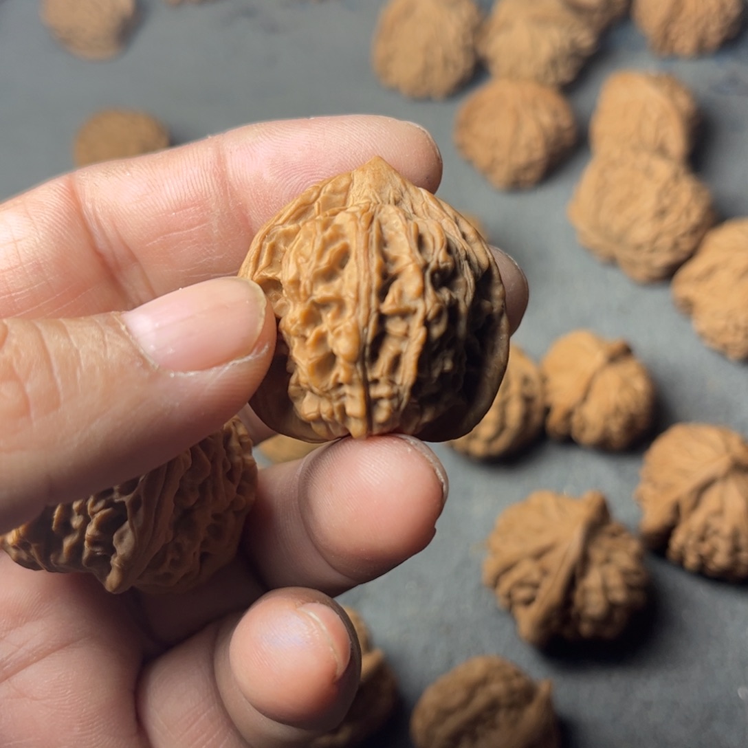 宗***介吊坠文玩核桃野生