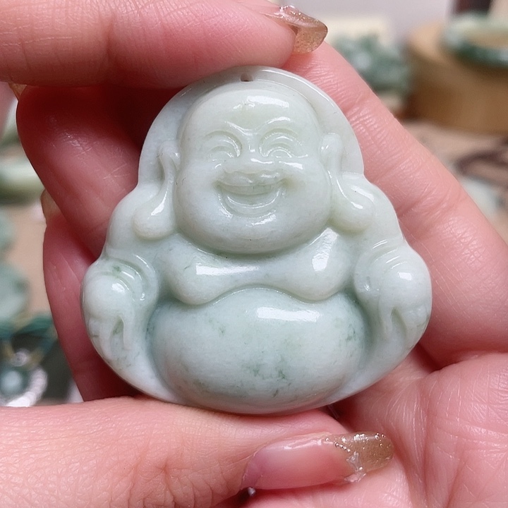 透闪石-蛇纹石玉颈饰未镶嵌