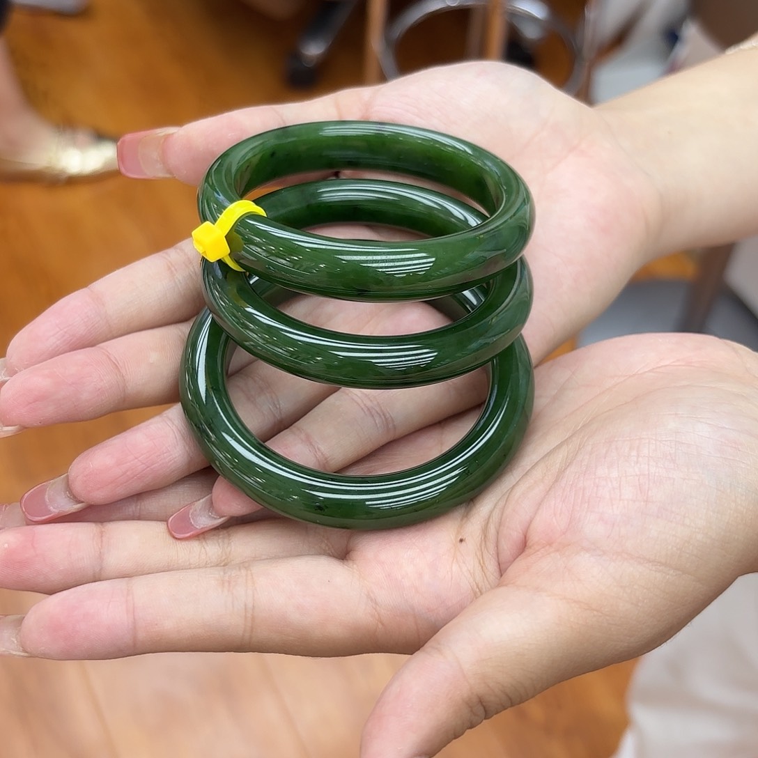 和田玉手镯未镶嵌多样性发货拍一发一