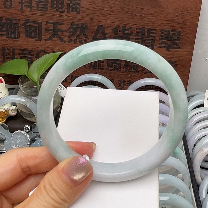 翡翠未镶嵌手镯63正圈