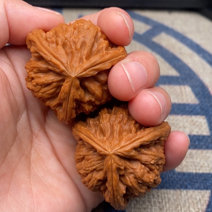 吊坠文玩核桃泰*三棱