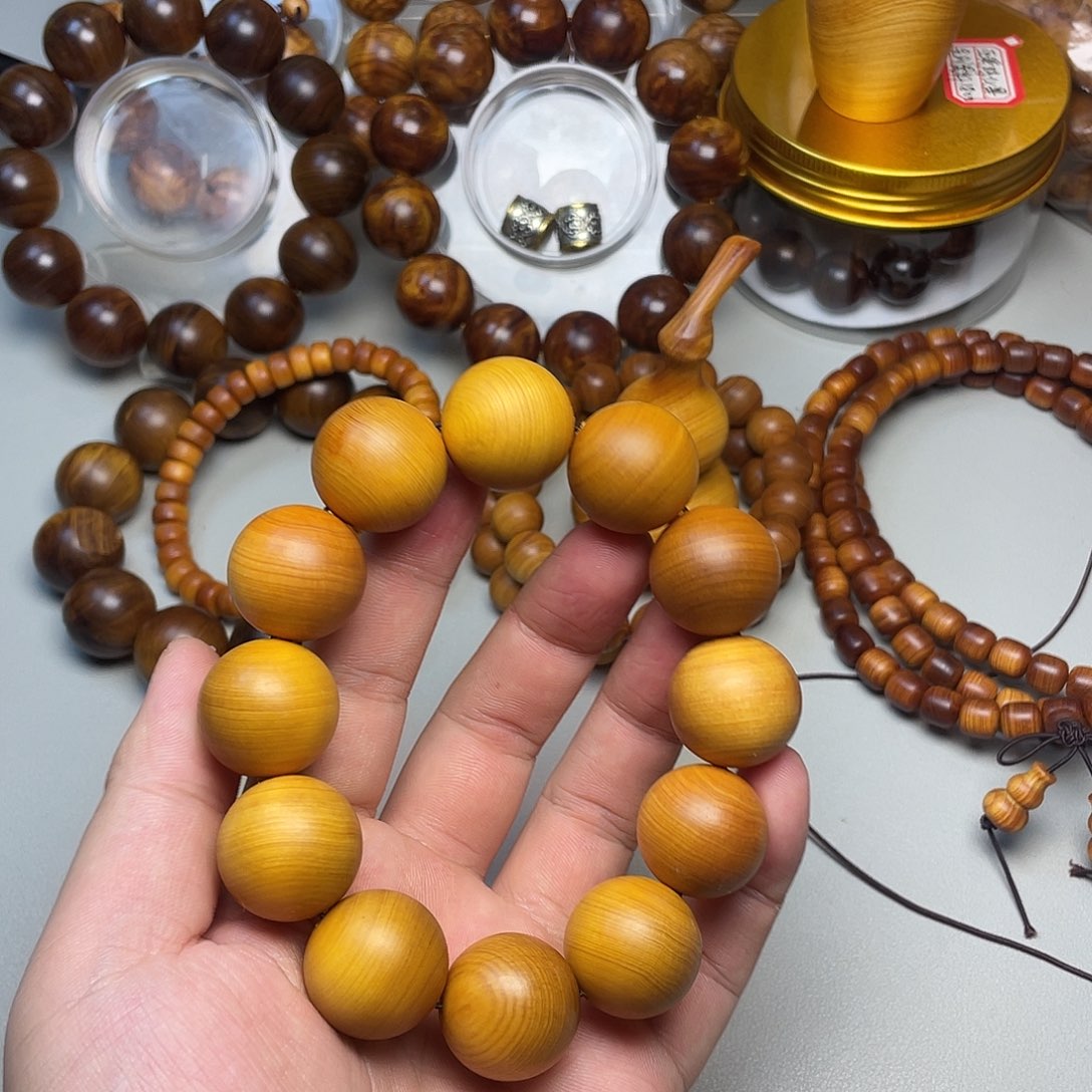 柏木（崖柏）太行崖柏2.0鸡油黄玉化