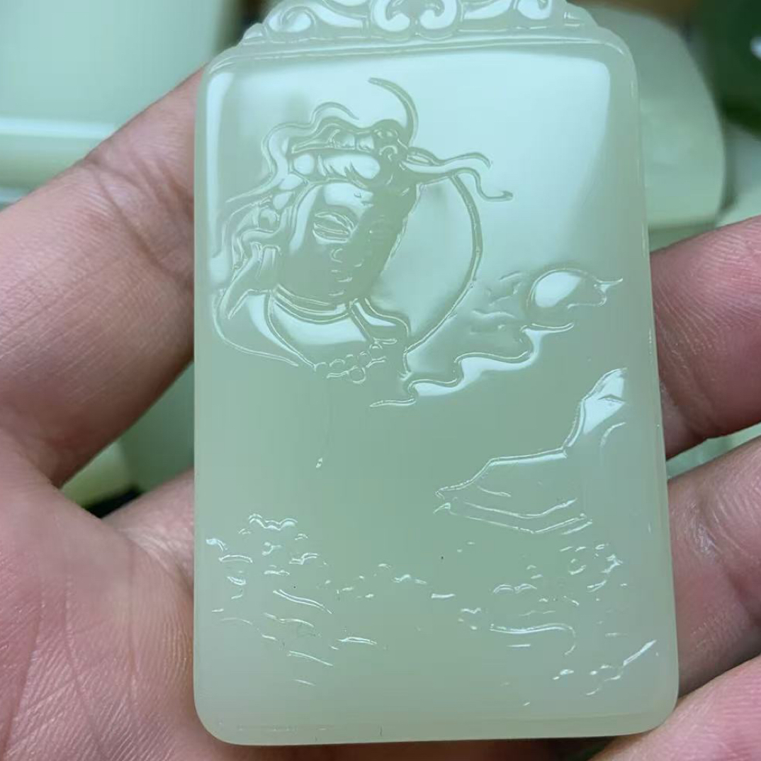 且末料40mm✖️60mm山水观音