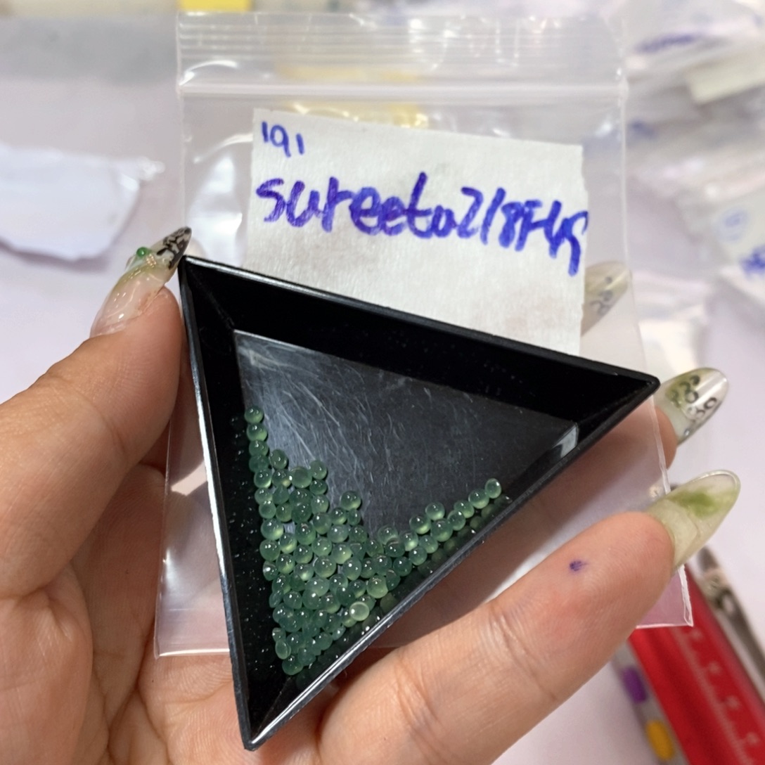 定制翡翠未镶嵌s****a我