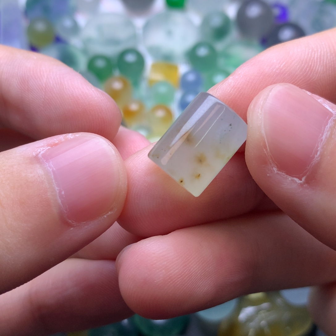 定制翡翠未镶嵌挂件