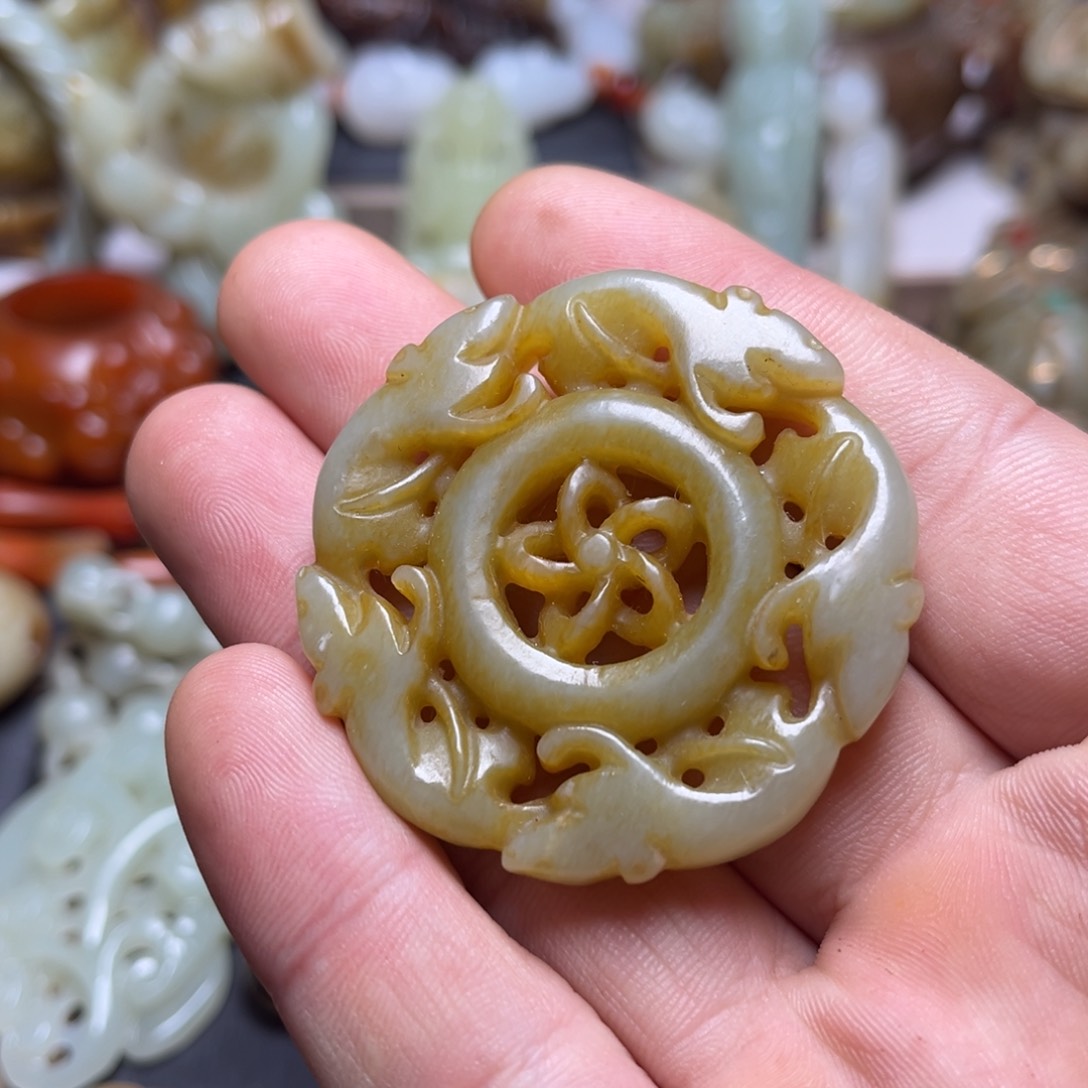 和田玉挂件未镶嵌