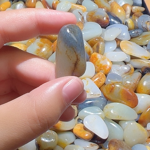 和田玉（糖玉）未镶嵌颈饰12.8克