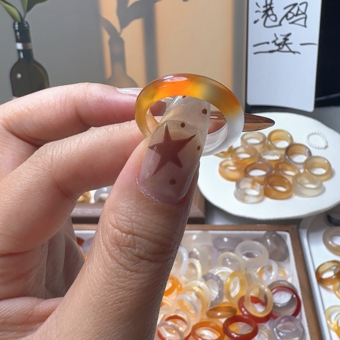未镶嵌戒指玛瑙/玉髓284港18.5