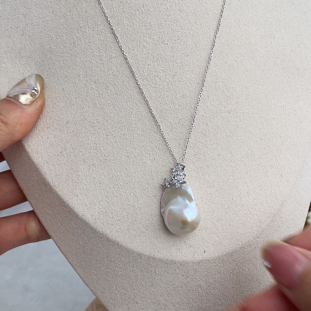颈饰银S925镶嵌淡水珍珠