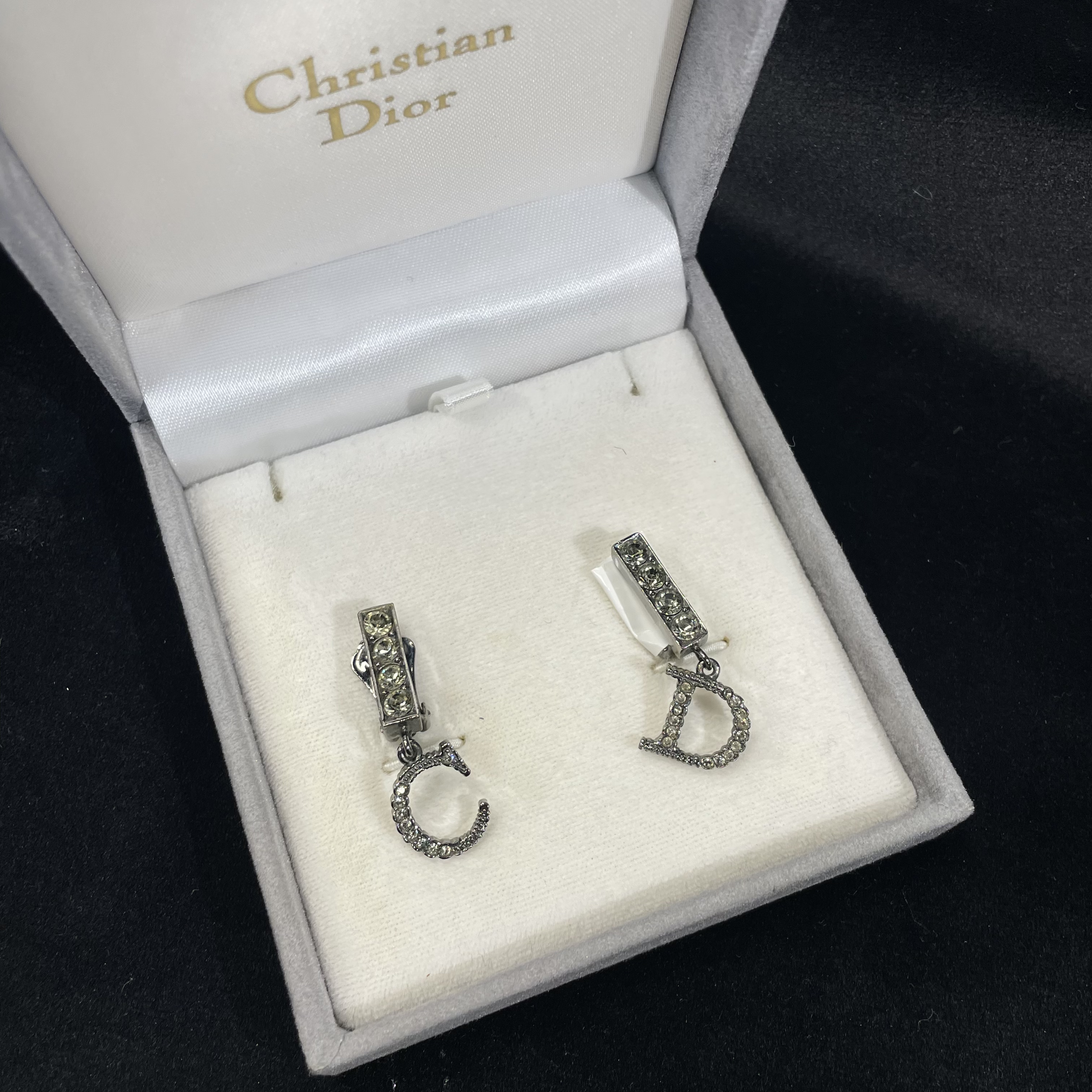 95新 DIOR/迪奥 羌色左右CD耳夹/d02106