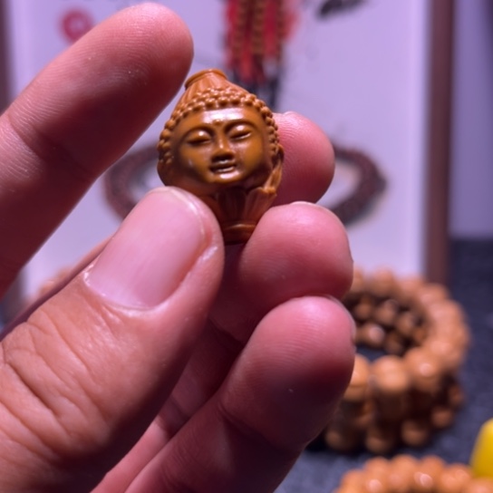 橄榄核吊坠平****7橄榄油和橄榄