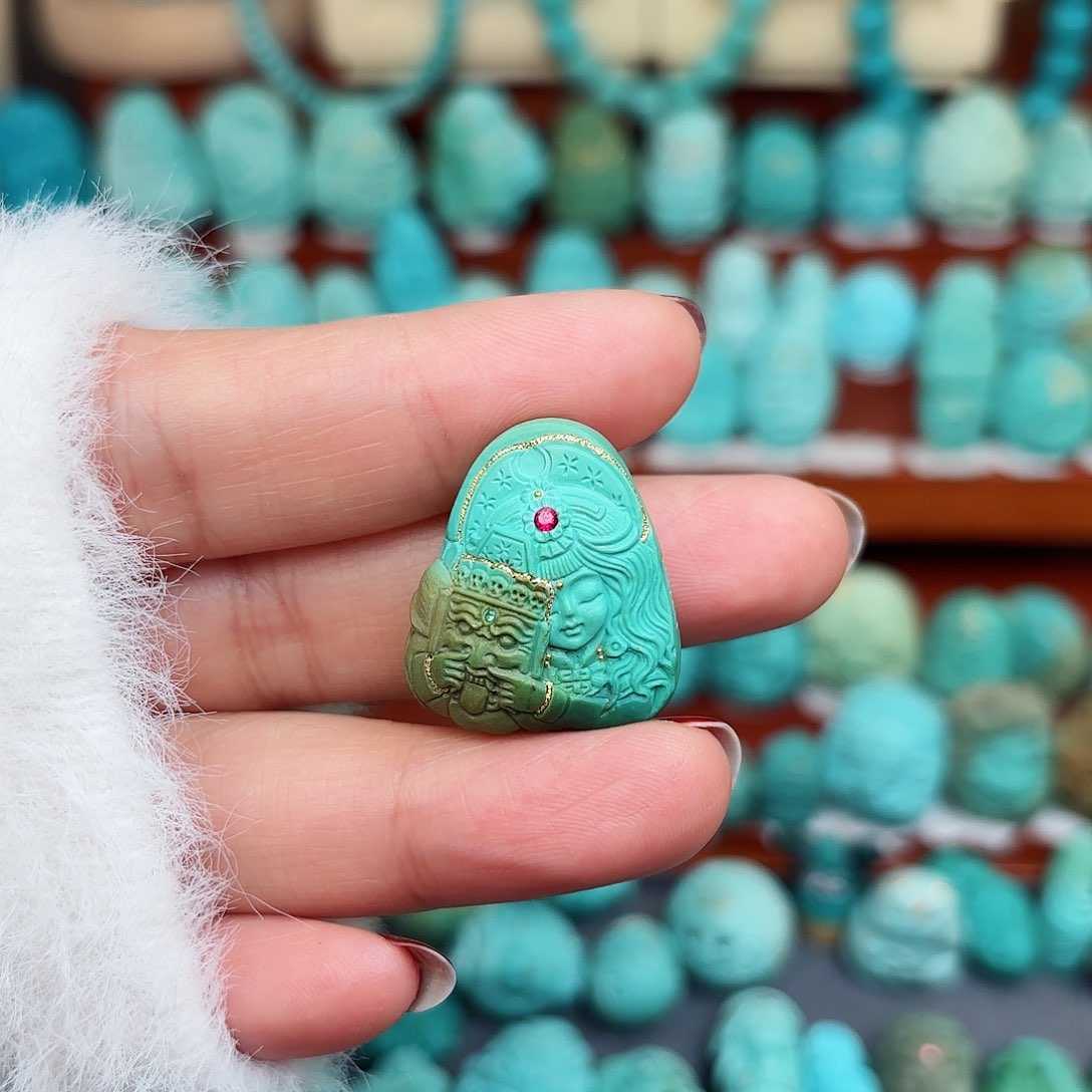 绿松石配饰未镶嵌