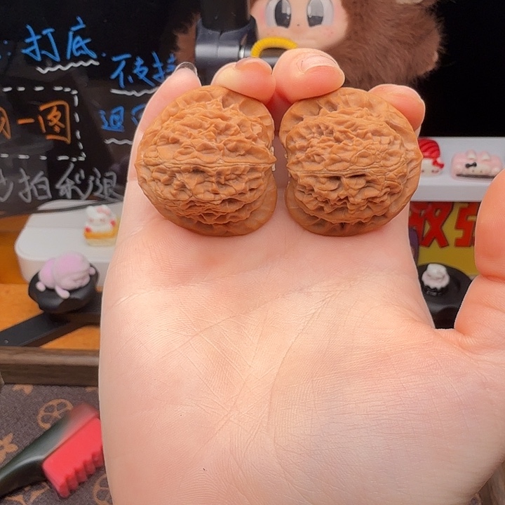 大***场文玩核桃吊坠宫灯38