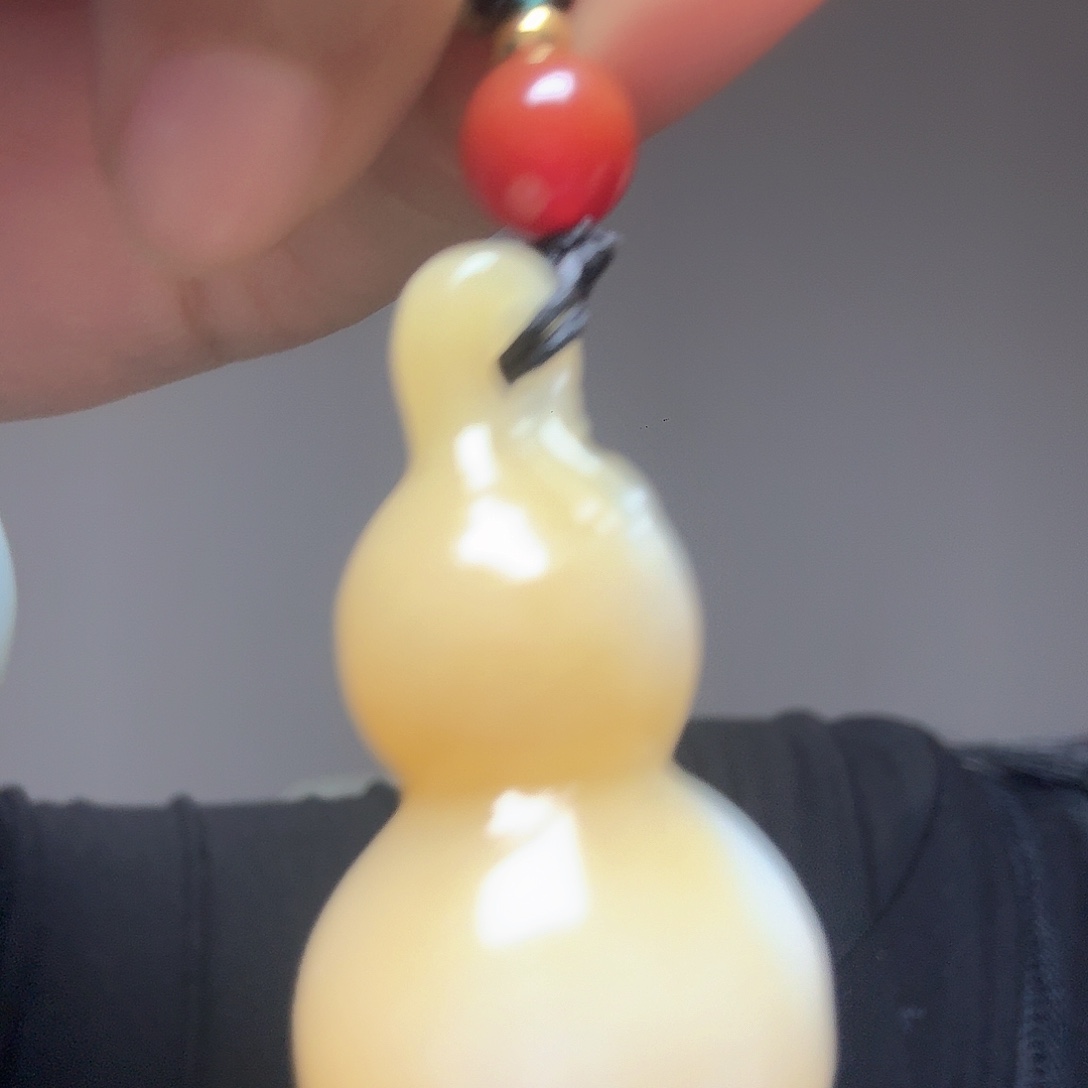 鲜****和田玉（糖玉）未镶嵌手链