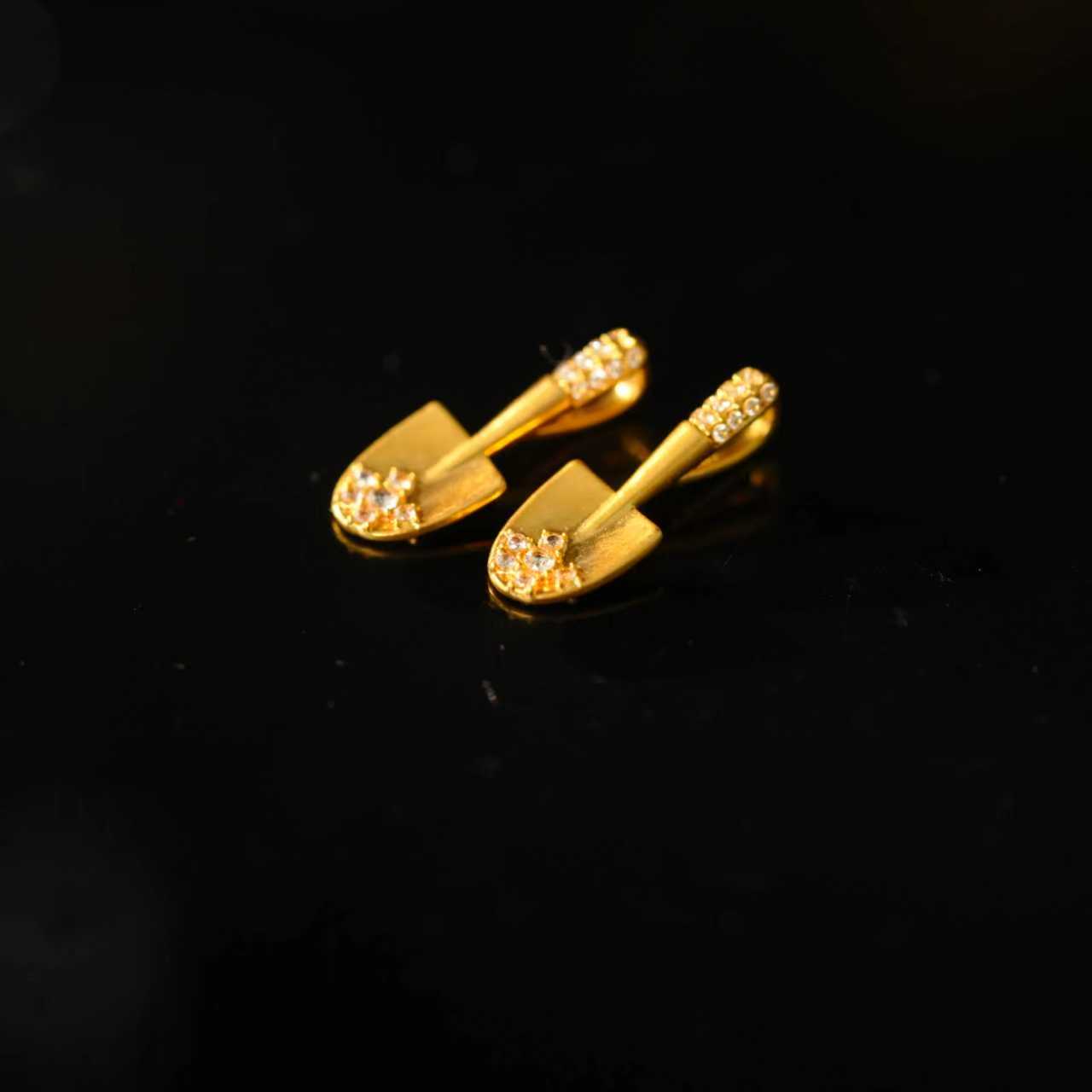 【初见珠宝】18k金铲铲11-1CH238X260【多样性发一件】