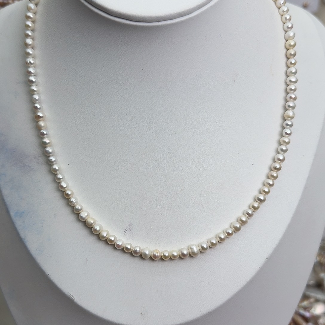 未镶嵌颈饰淡水珍珠