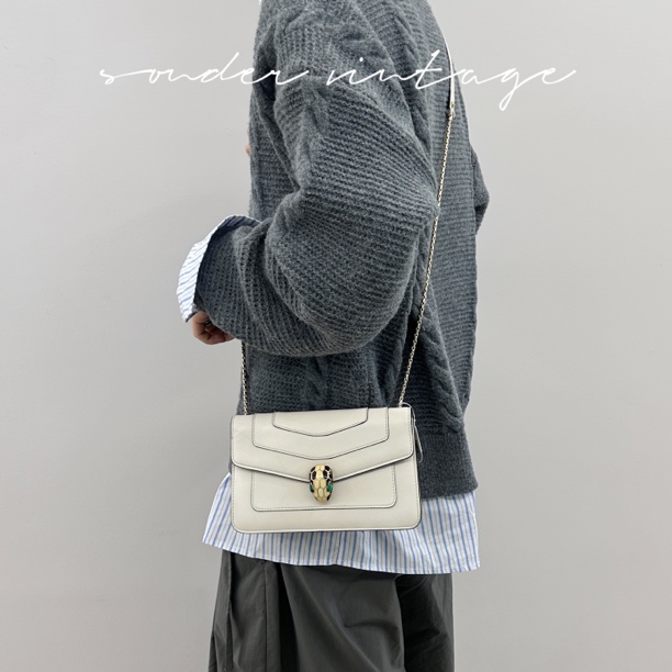 95新 BVLGARI/宝格丽 宝格丽蛇头白色woc斜挎包