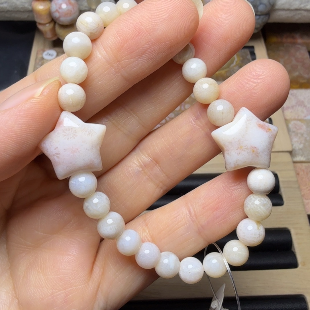 硅化玉未镶嵌2颗粉星