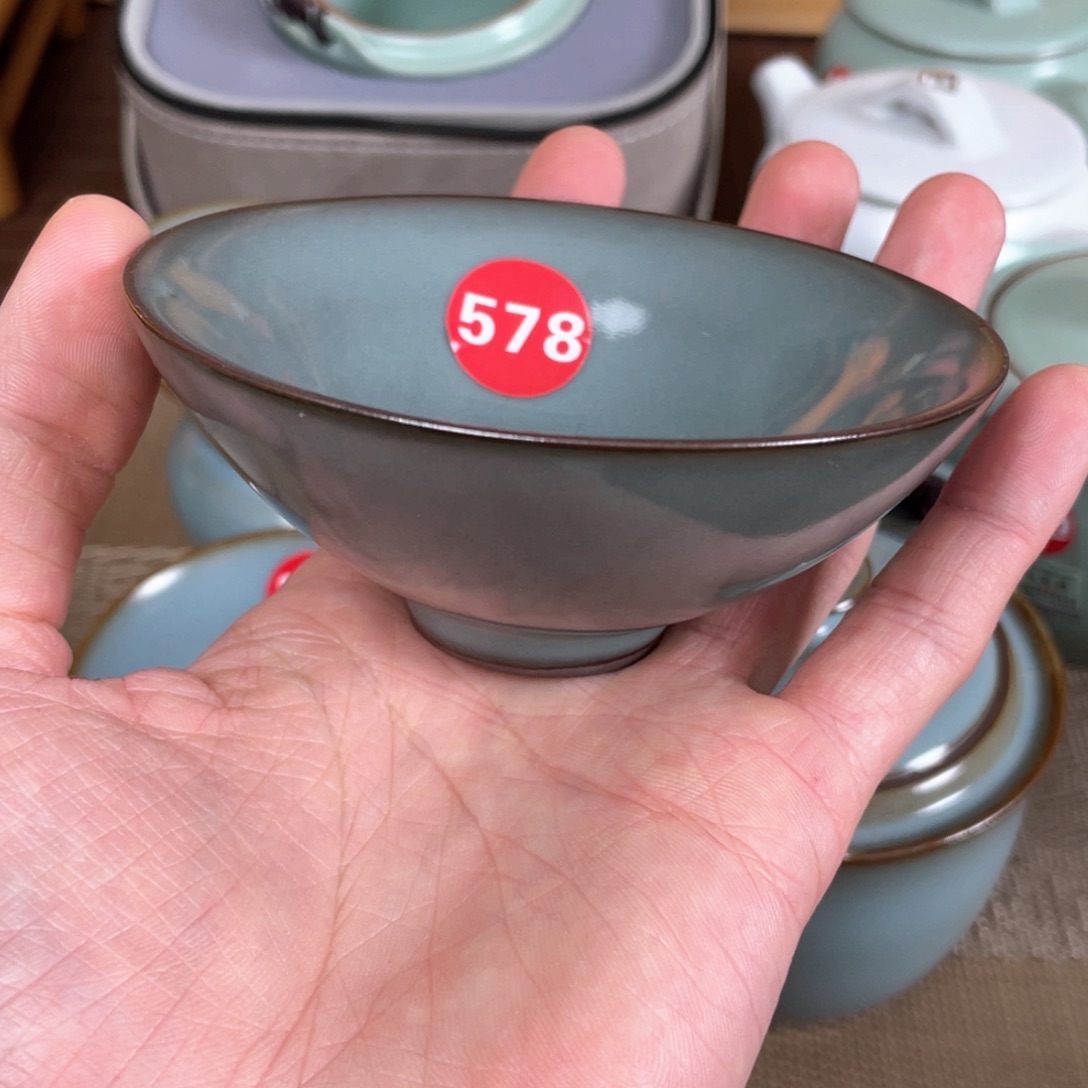 瓷片。。。。。。。。。。。。。。。。