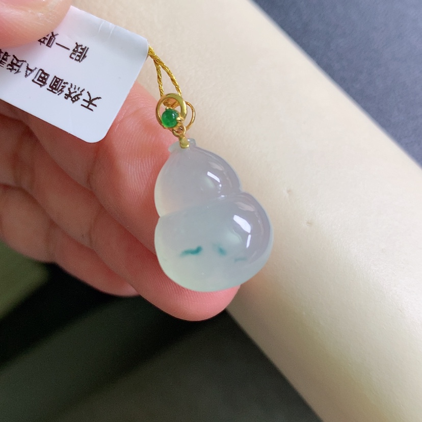 【闪购商品】翡翠颈饰18K金镶嵌葫芦