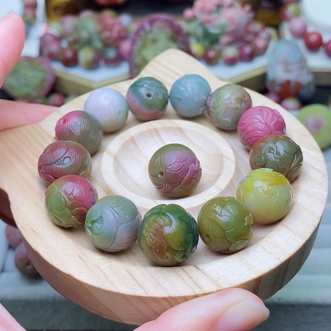 玛瑙/玉髓珠宝奇石未镶嵌用****0盐源玛瑙定制