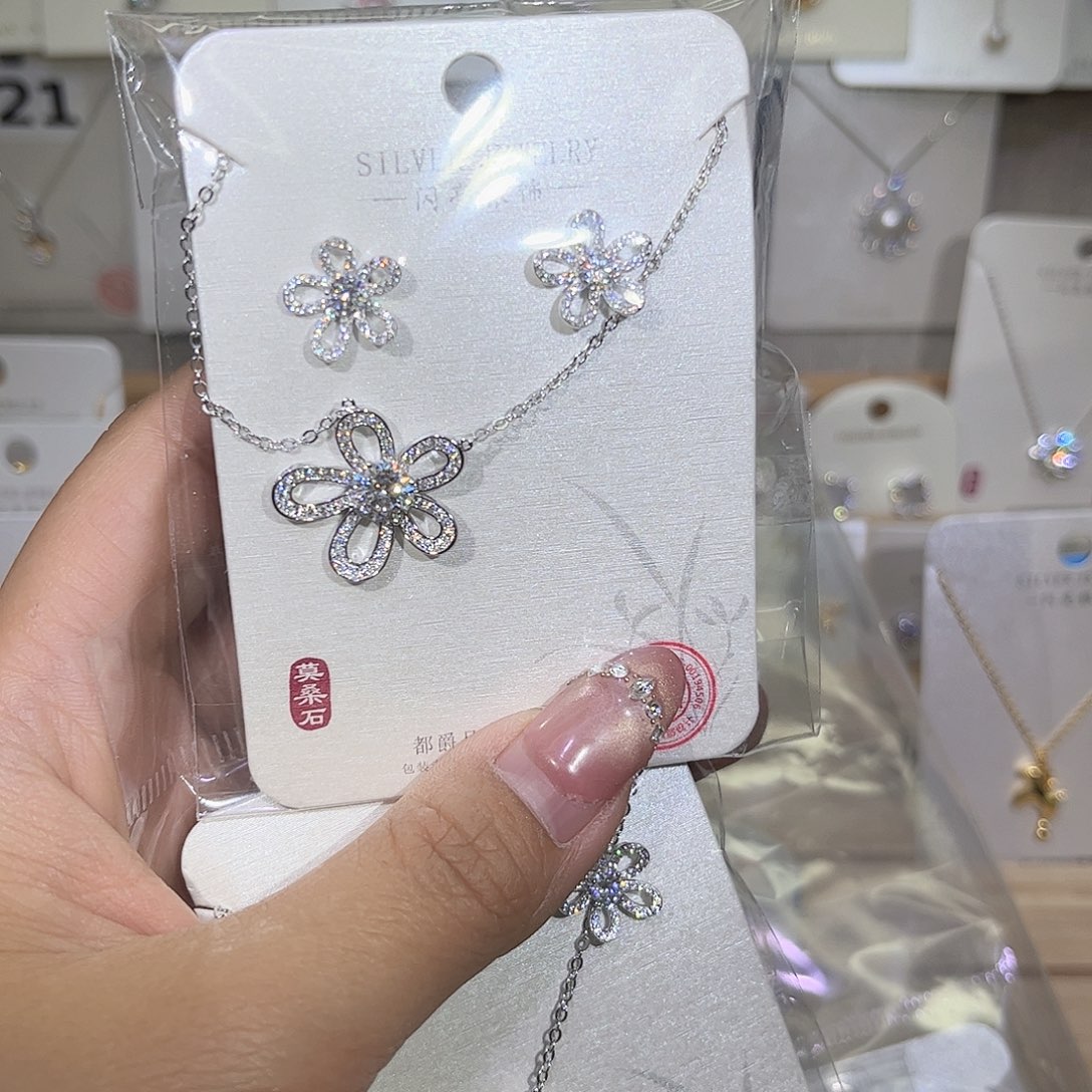 合成立方氧化锆纯银格桑花套装