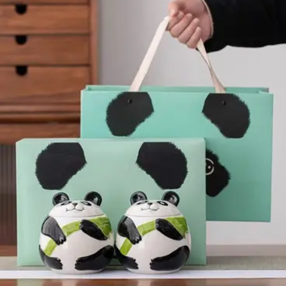 德邦快递送货上【遇见熊猫 】金骏眉高端茶叶礼盒250g