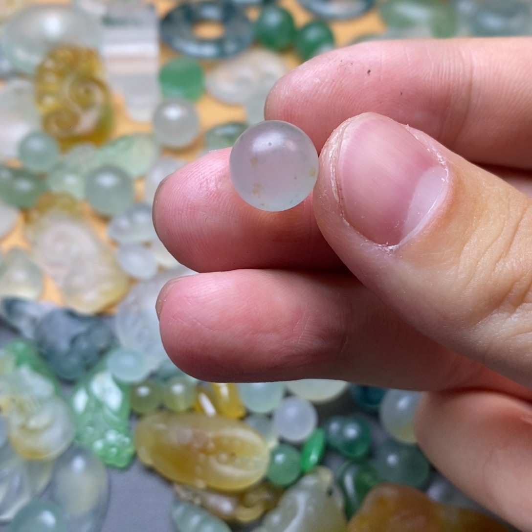 定制翡翠未镶嵌甜****鱼珠子