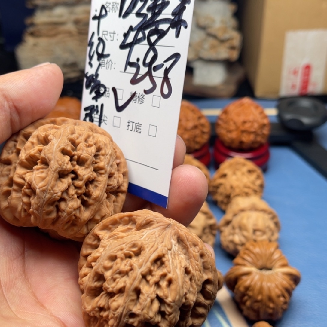 哈***米吊坠文玩核桃文玩核桃